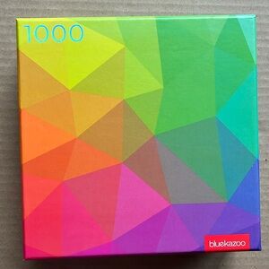 Blue Kazoo Triangles gradient puzzle